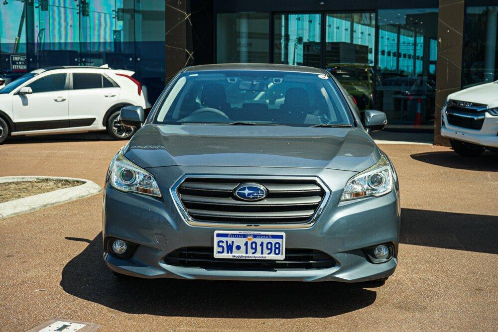 Subaru Liberty image 2