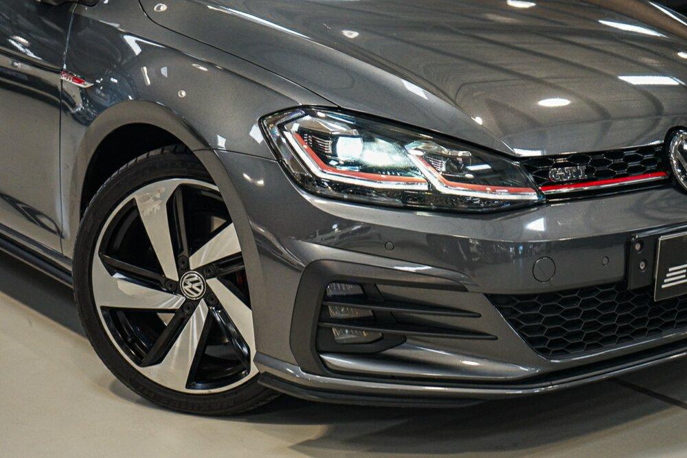 Volkswagen Golf image 2