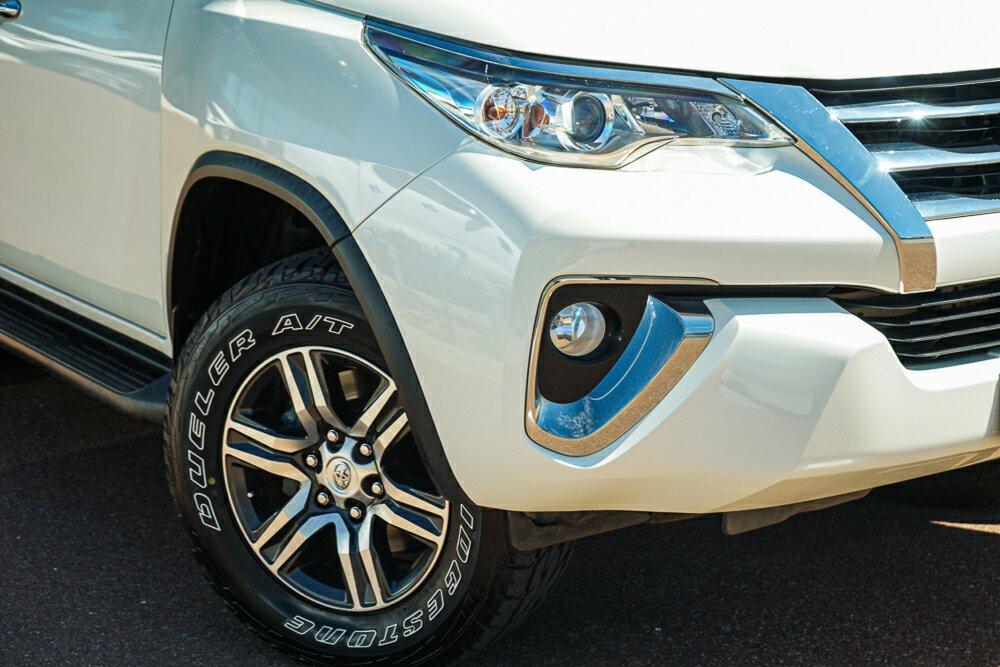 Toyota Fortuner image 2