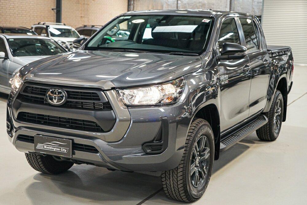 Toyota Hilux image 4