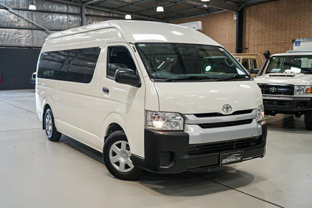 Toyota Hiace image 1