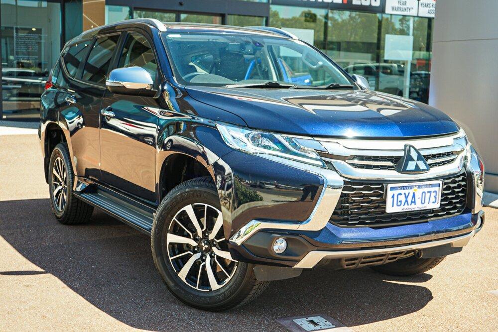 Mitsubishi Pajero Sport image 1