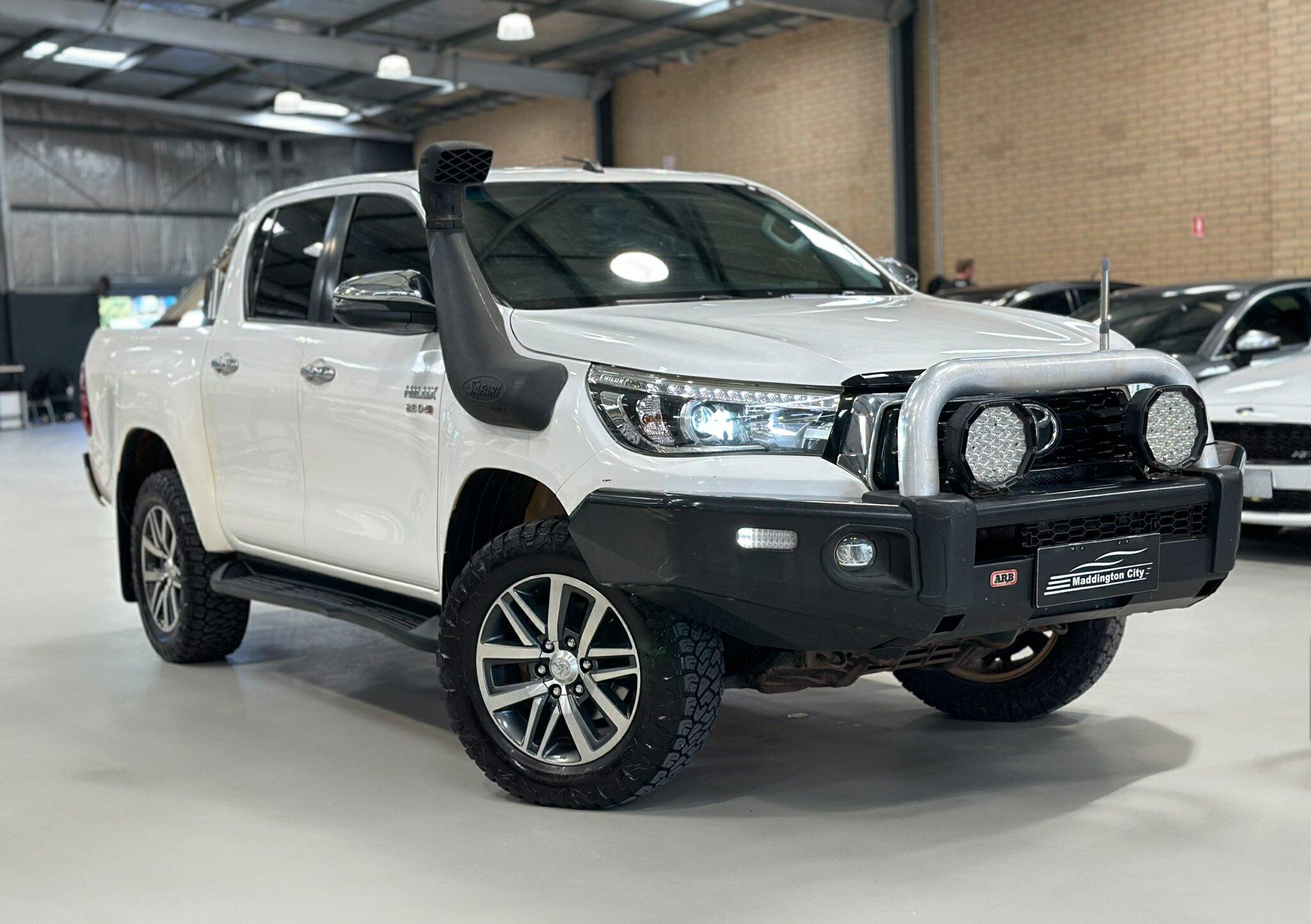 Toyota Hilux image 1
