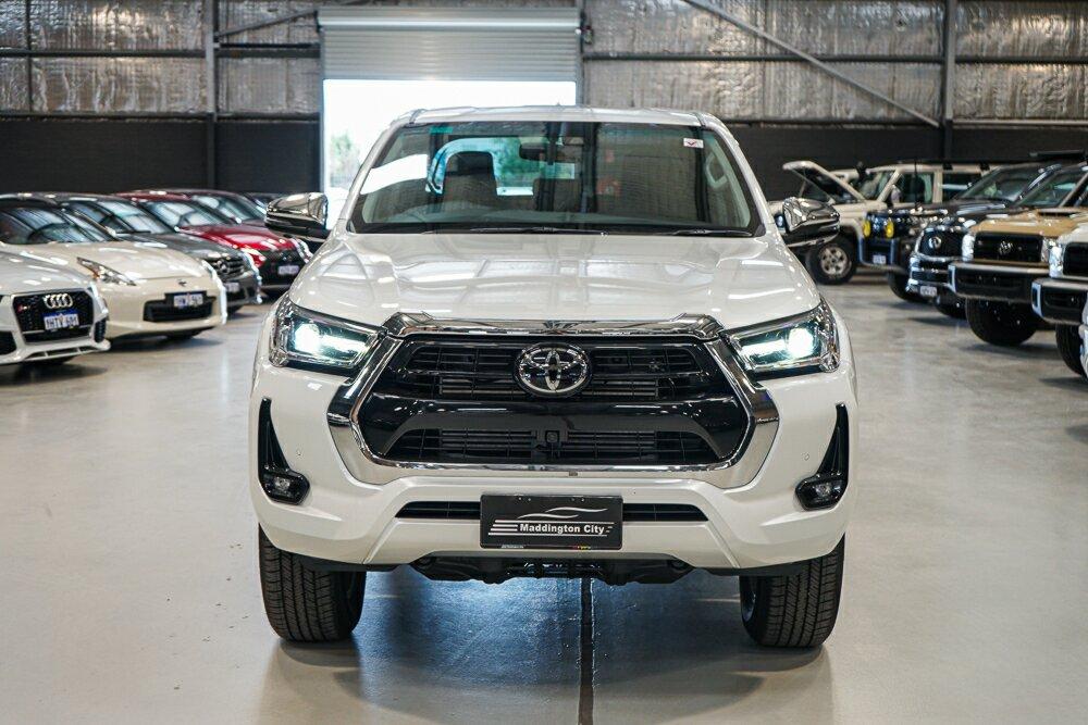 Toyota Hilux image 3