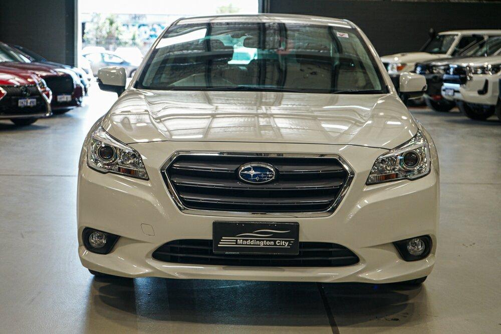 Subaru Liberty image 3