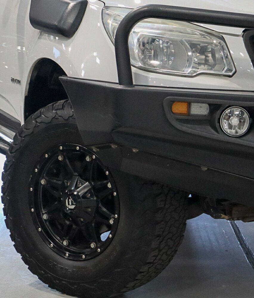 Holden Colorado image 2