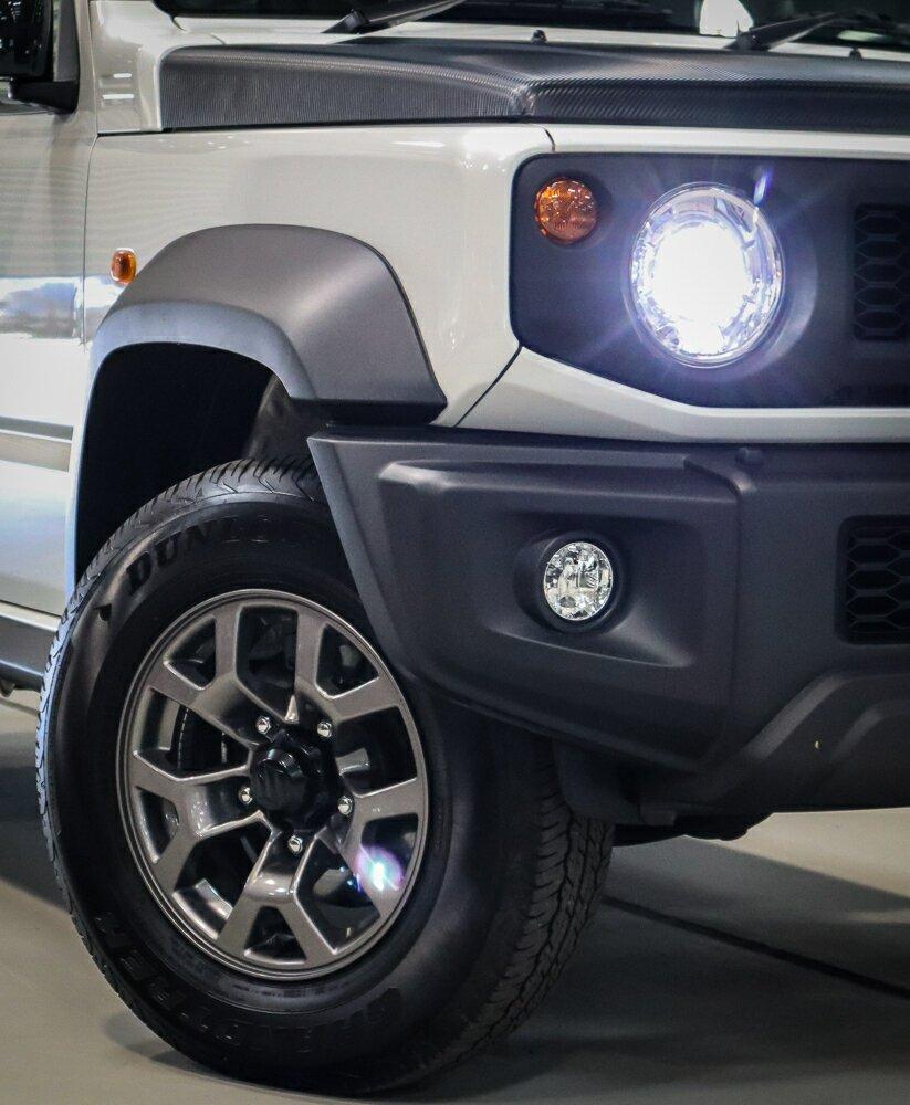 Suzuki Jimny image 2