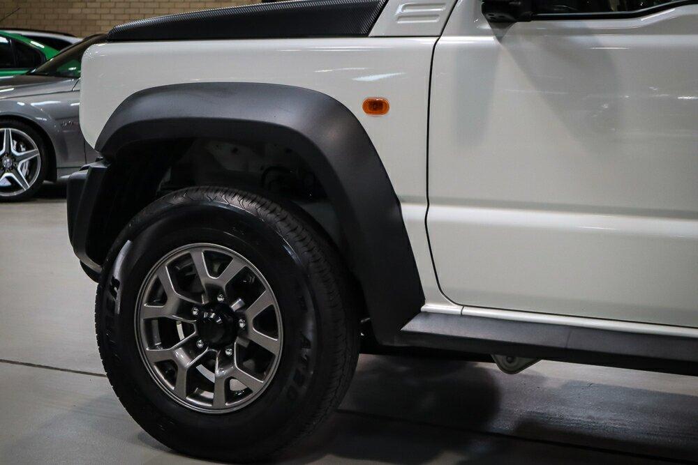 Suzuki Jimny image 4
