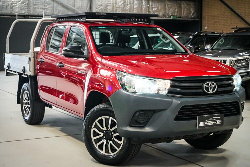 Toyota Hilux image 1