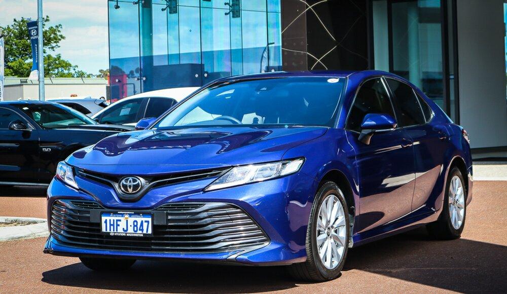 Toyota Camry image 4