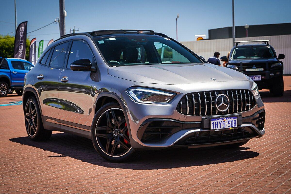 Mercedes Benz Gla-class image 2