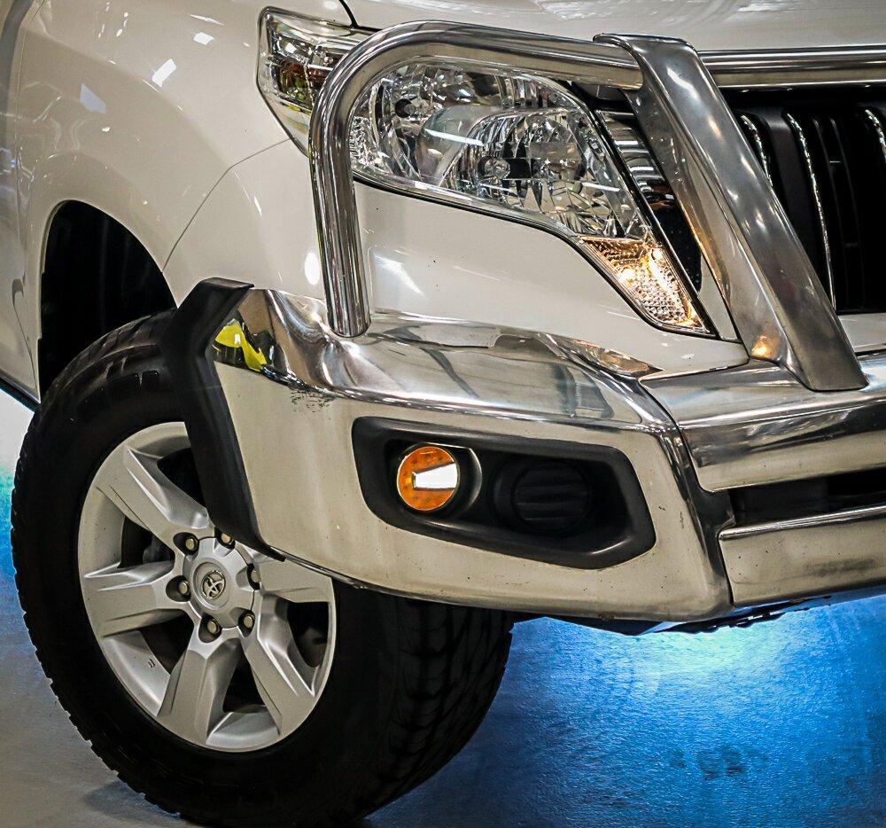 Toyota Landcruiser Prado image 2