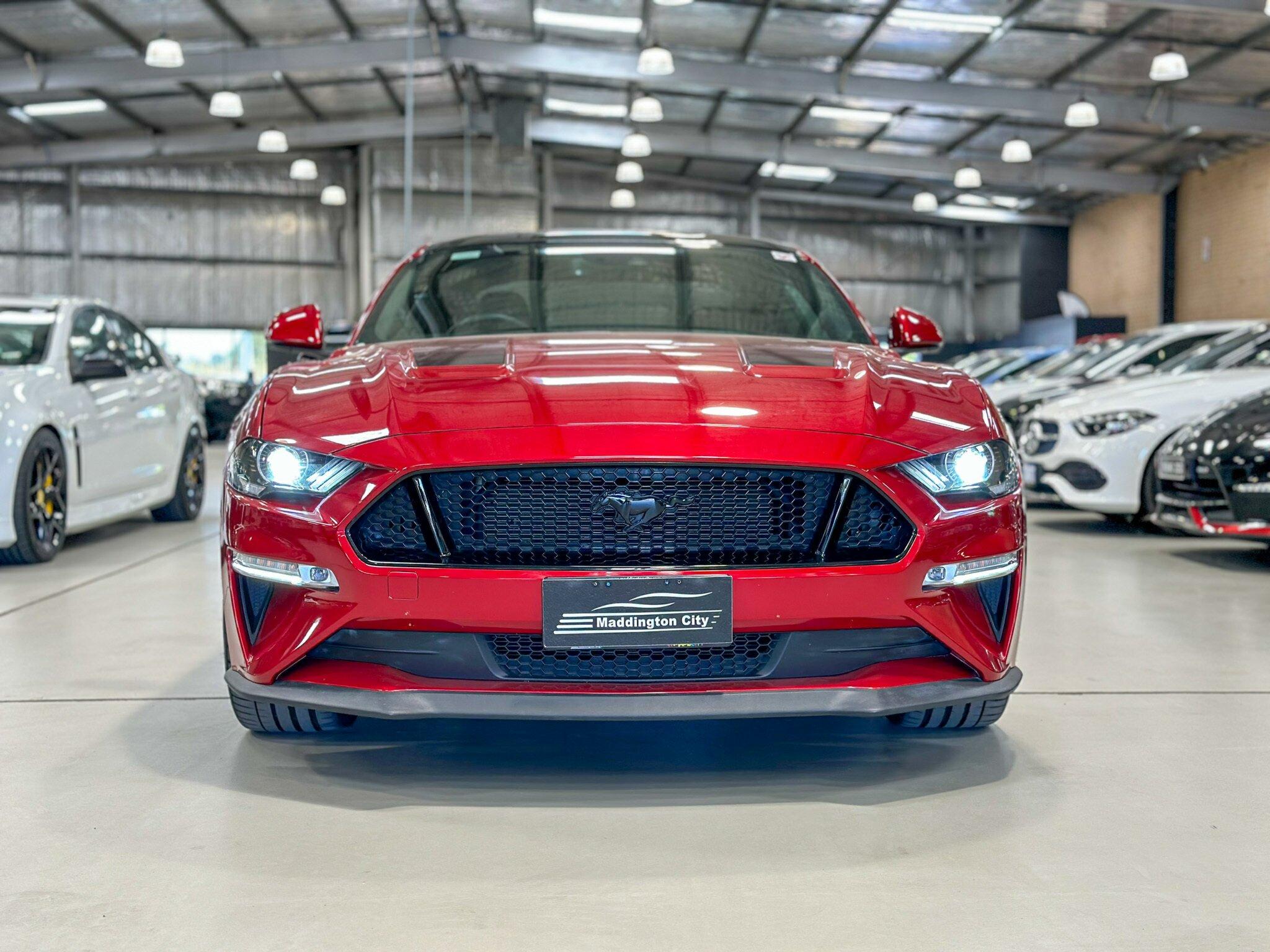 Ford Mustang image 2