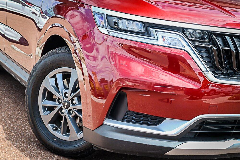 Kia Carnival image 2