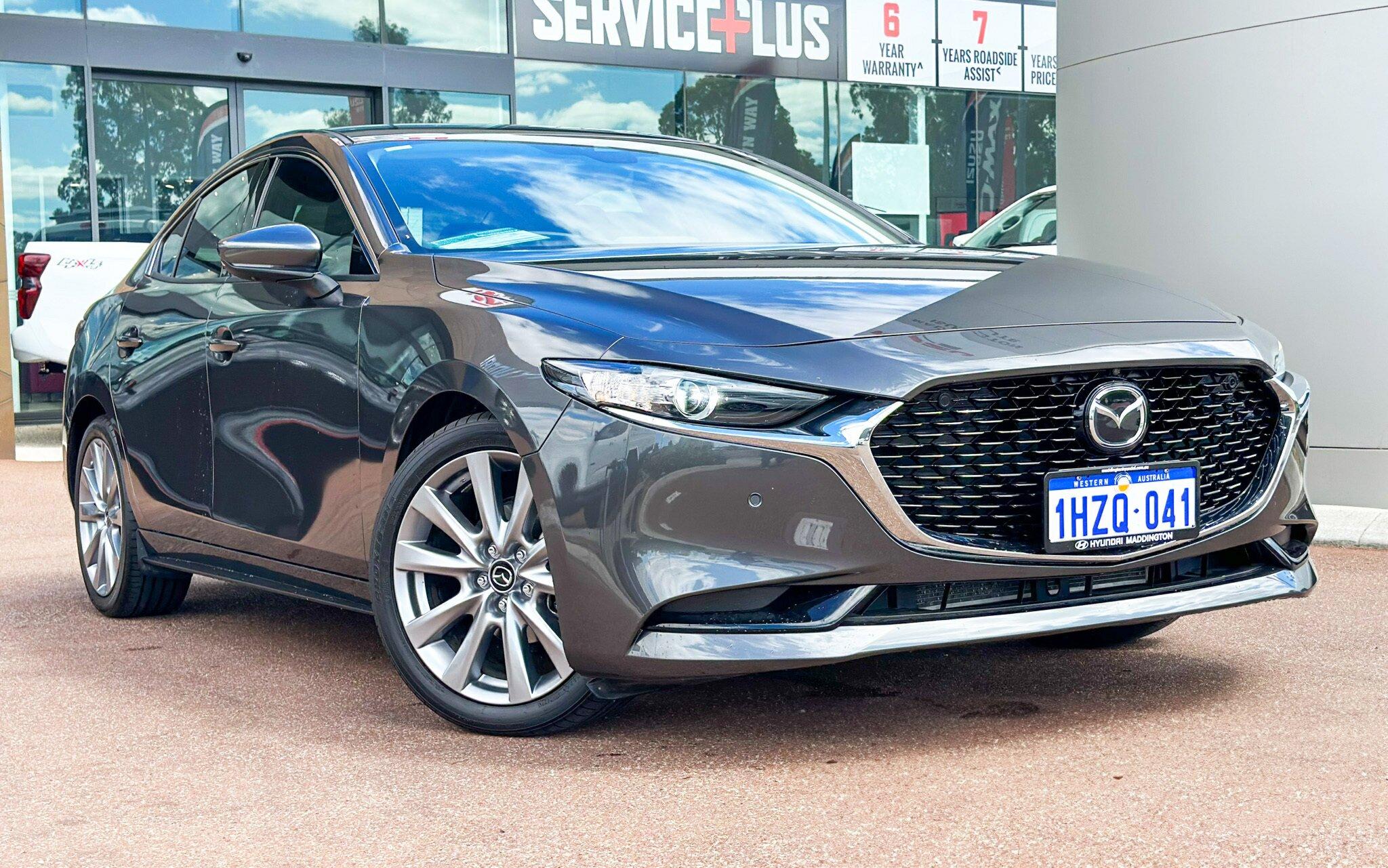 Mazda 3 image 1