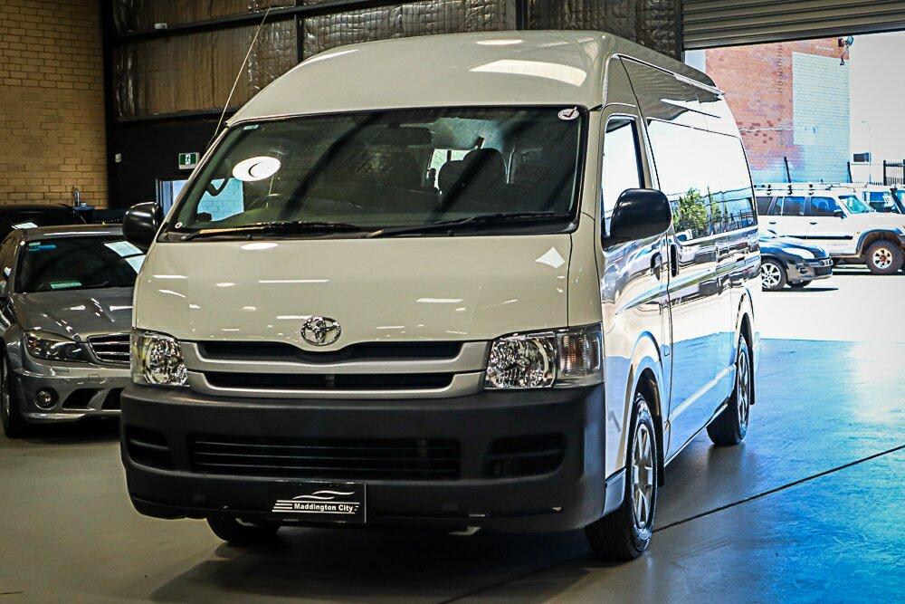 Toyota Hiace image 4