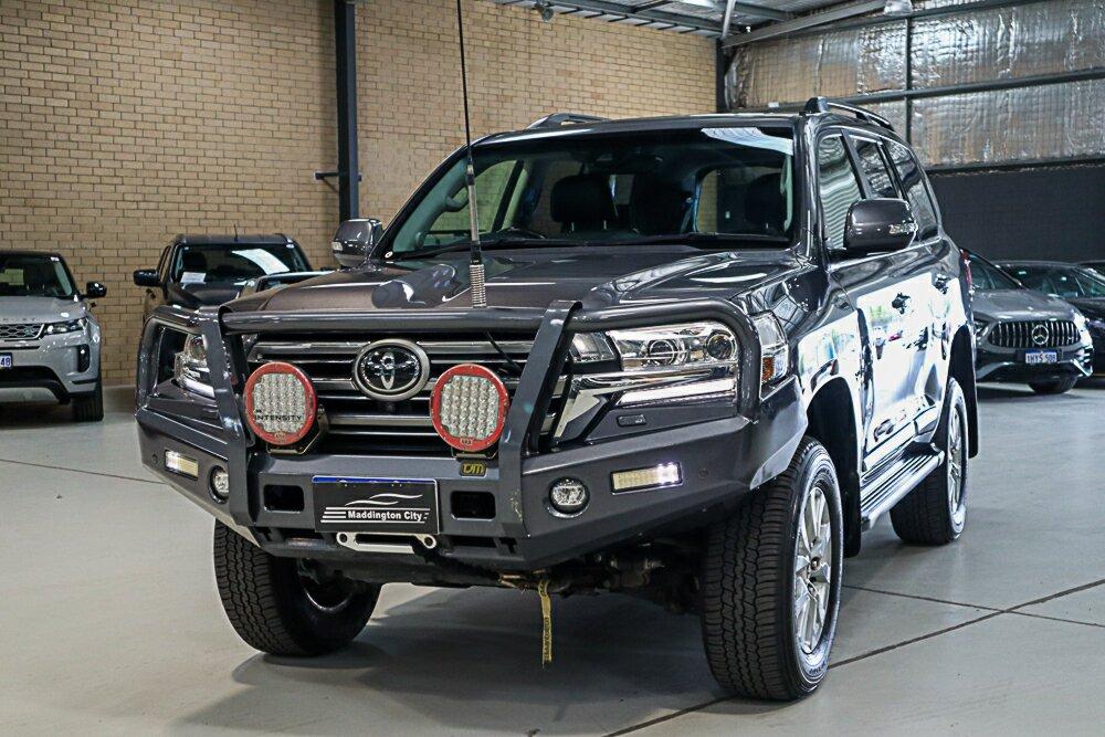 Toyota Landcruiser image 4