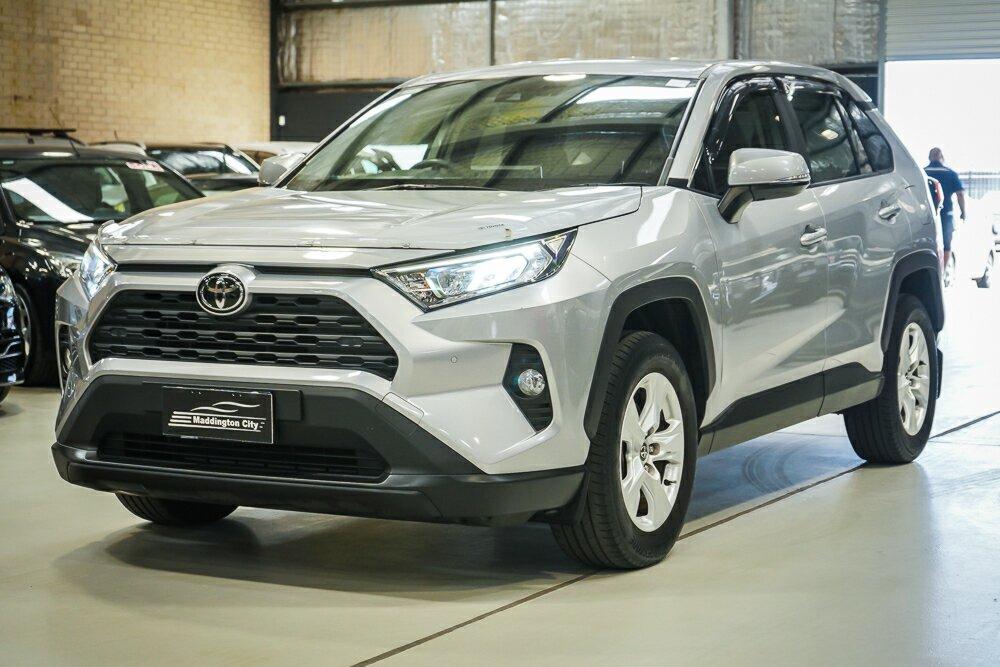 Toyota Rav4 image 4