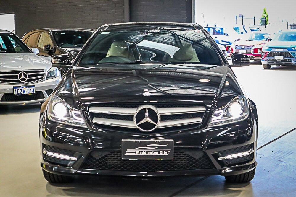 Mercedes Benz C-class image 3