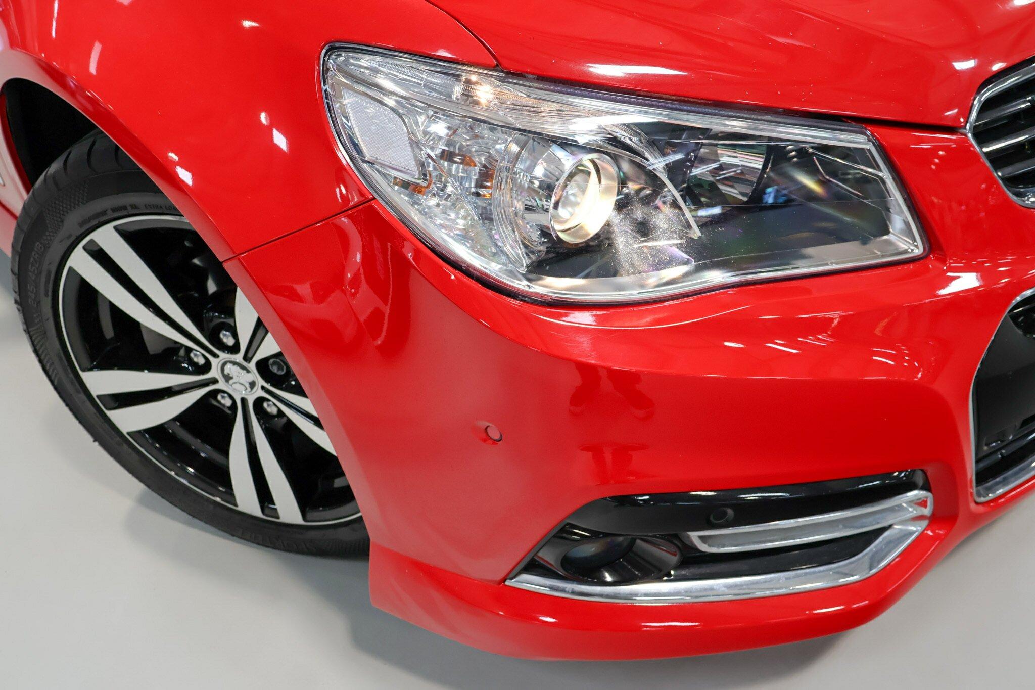 Holden Commodore image 4
