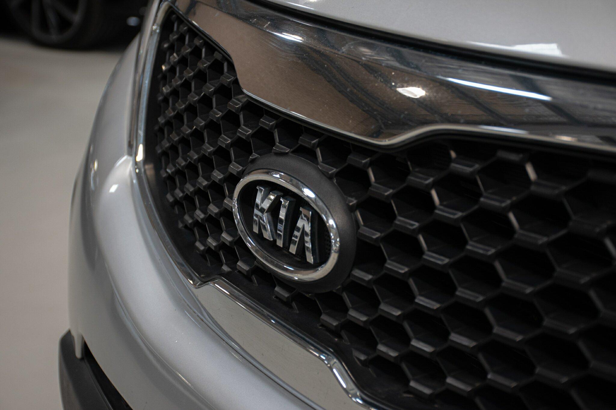 Kia Sorento image 2