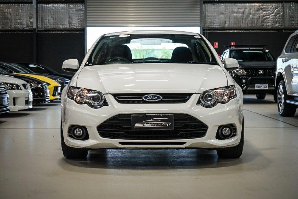 Ford Falcon image 3
