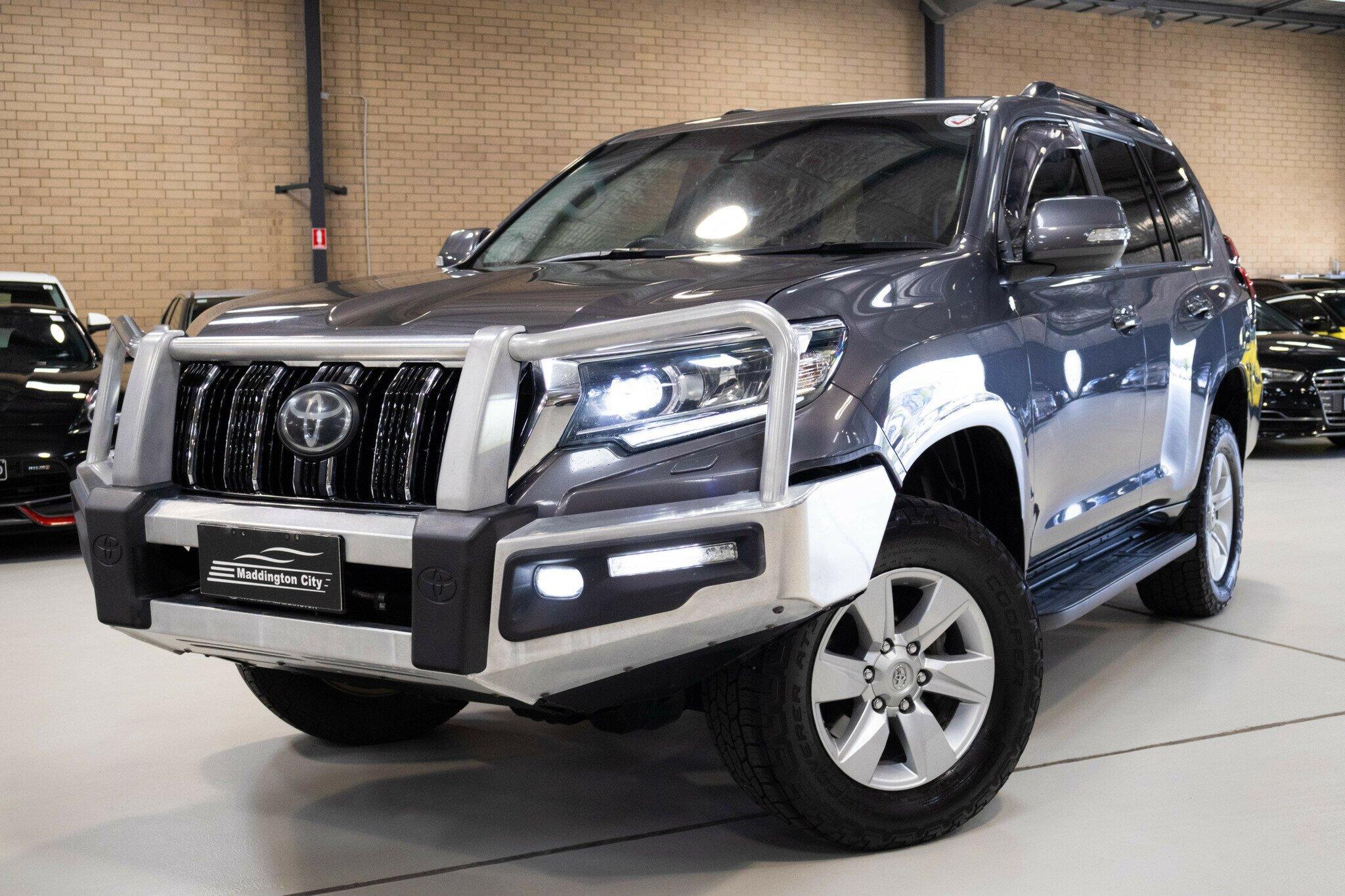 Toyota Landcruiser Prado image 3