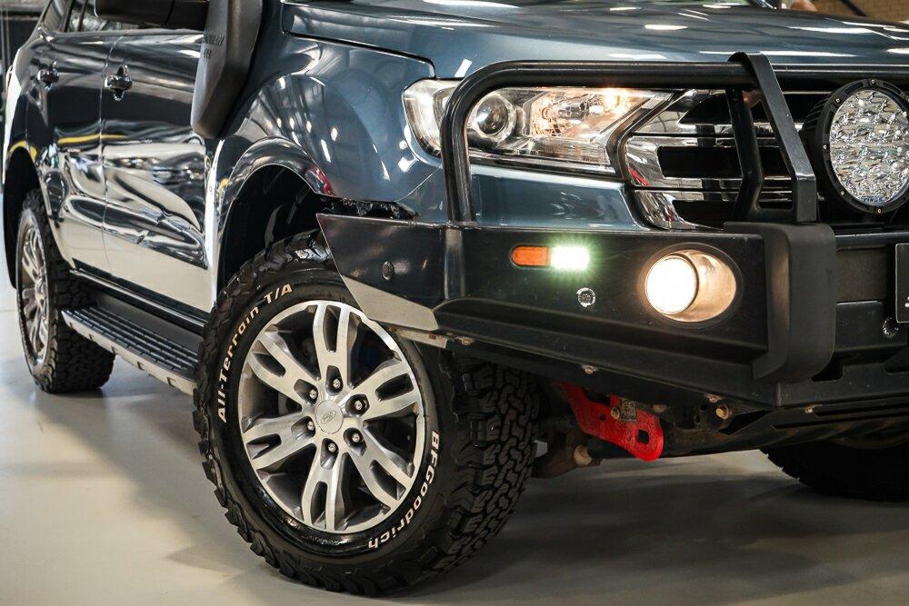 Ford Everest image 2