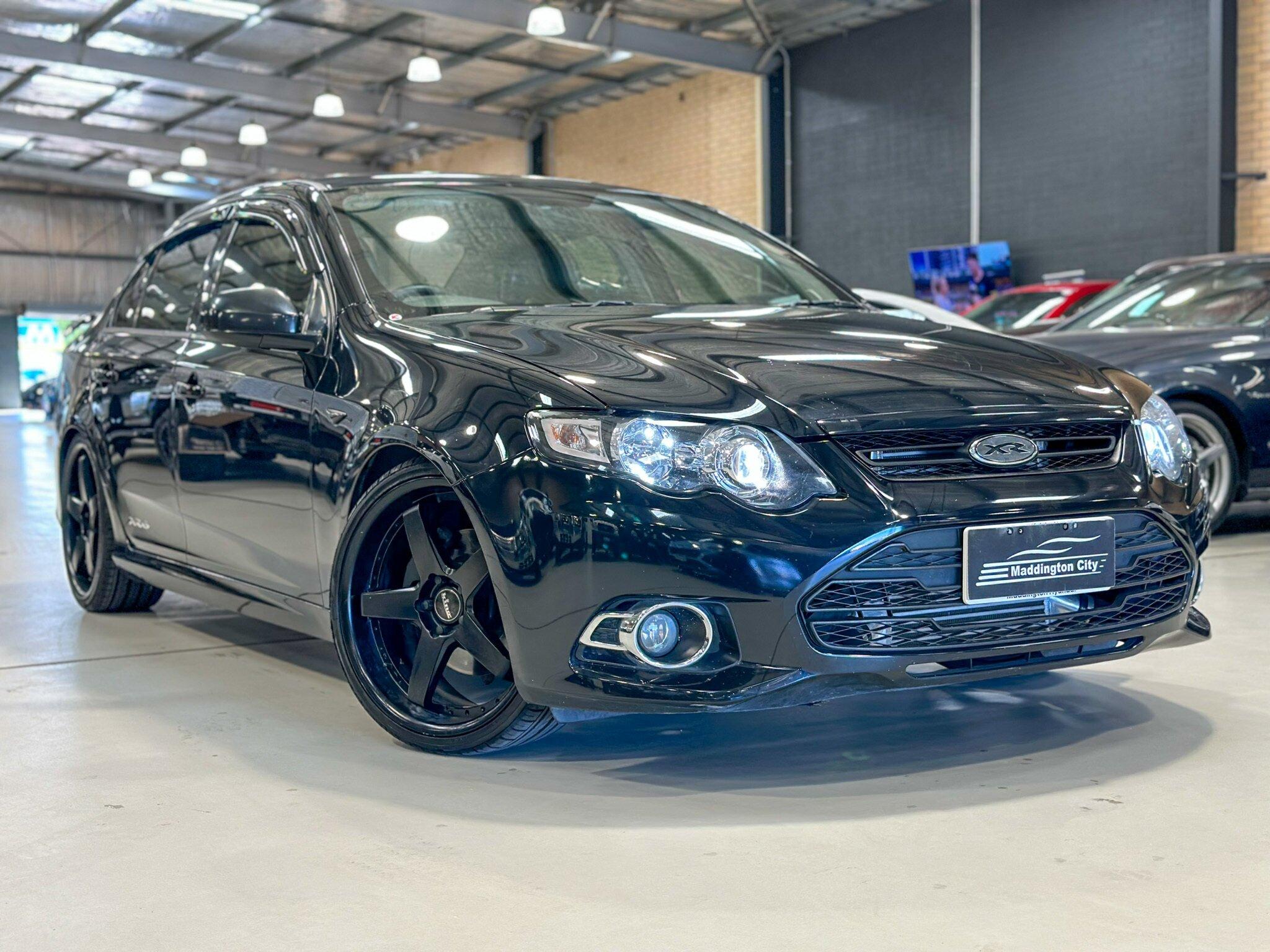 Ford Falcon image 1