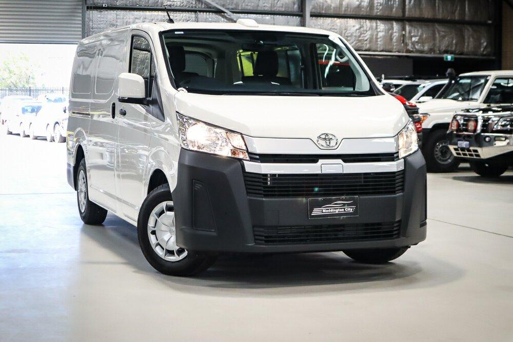 Toyota Hiace image 1
