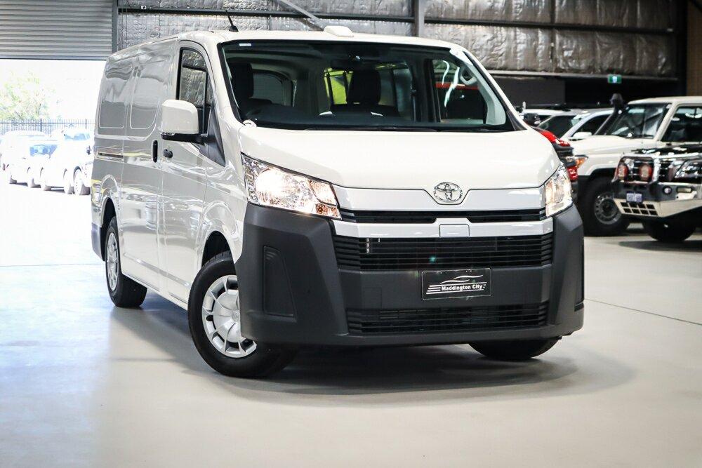 Toyota Hiace image 1