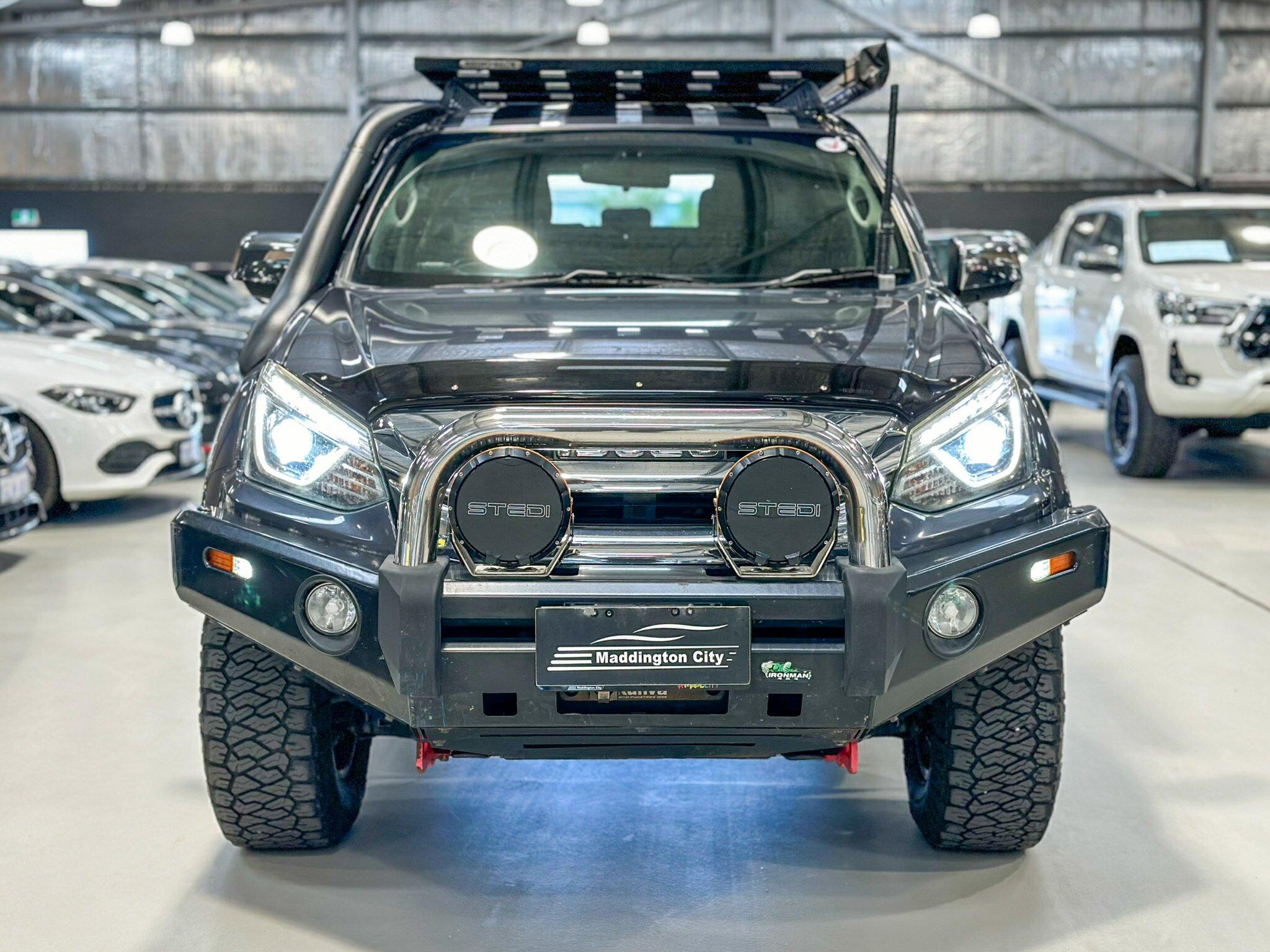 Isuzu Mu-x image 2
