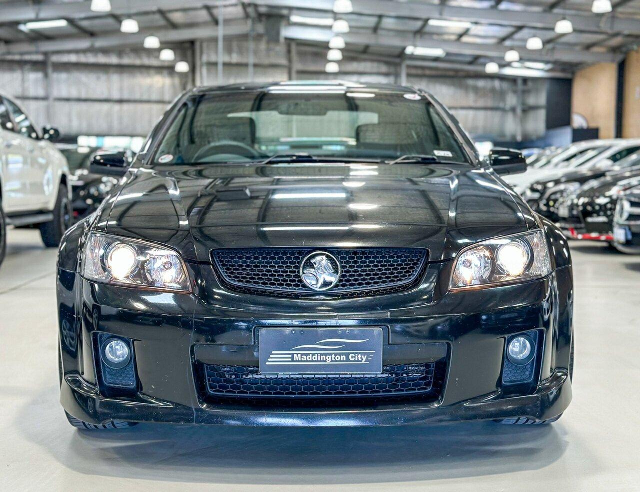 Holden Commodore image 2