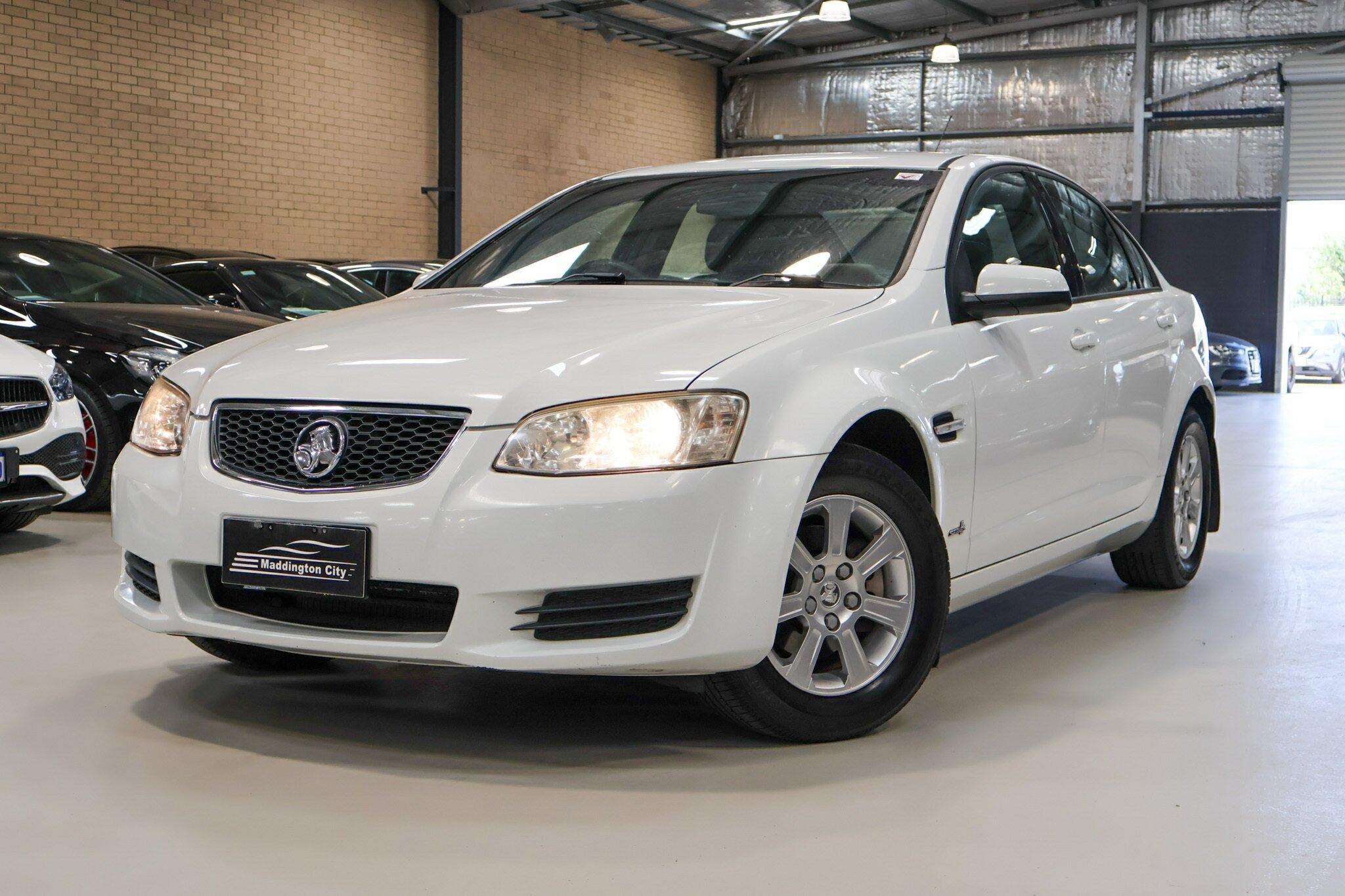 Holden Commodore image 3