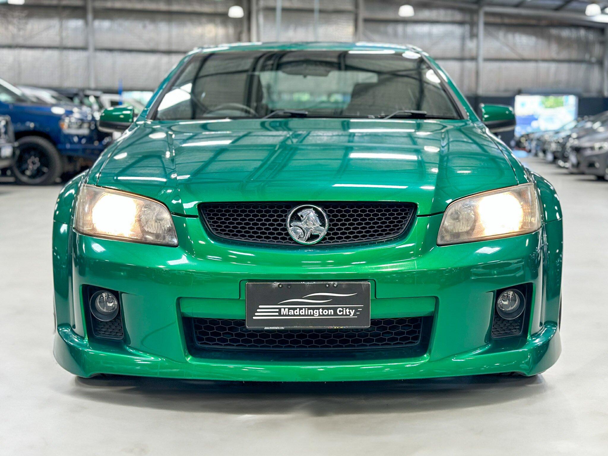 Holden Commodore image 2