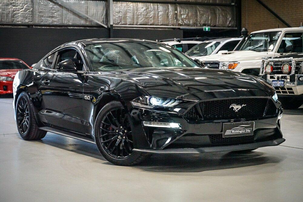 Ford Mustang image 1