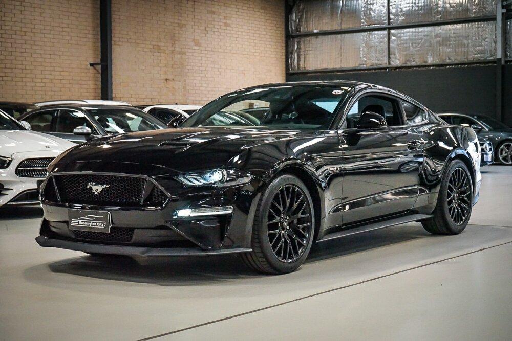 Ford Mustang image 4