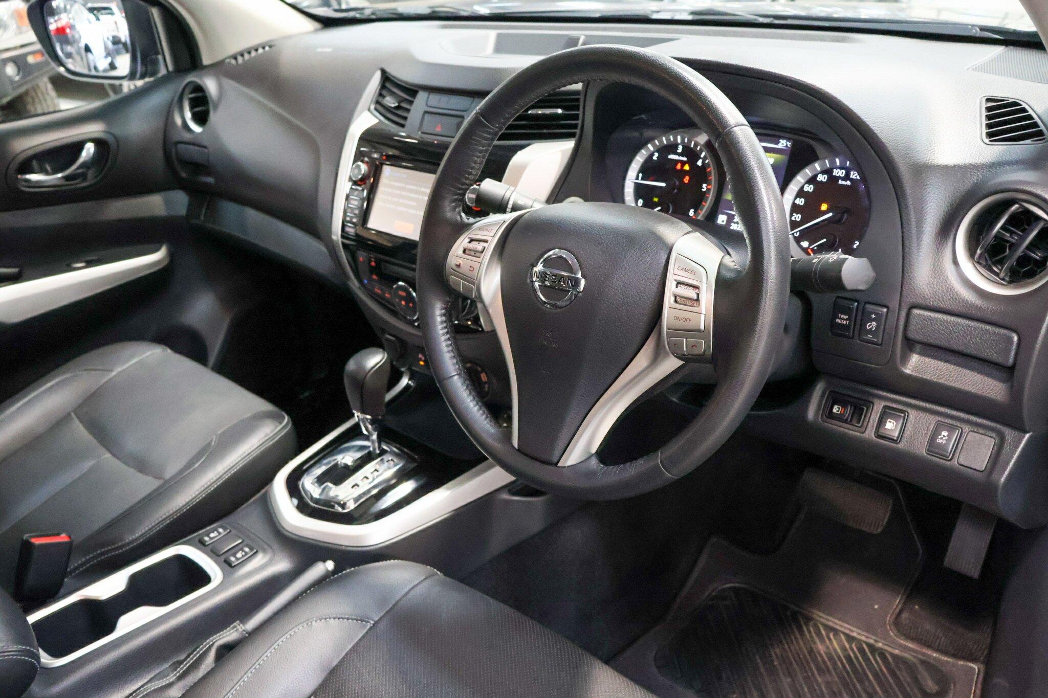 Nissan Navara image 4
