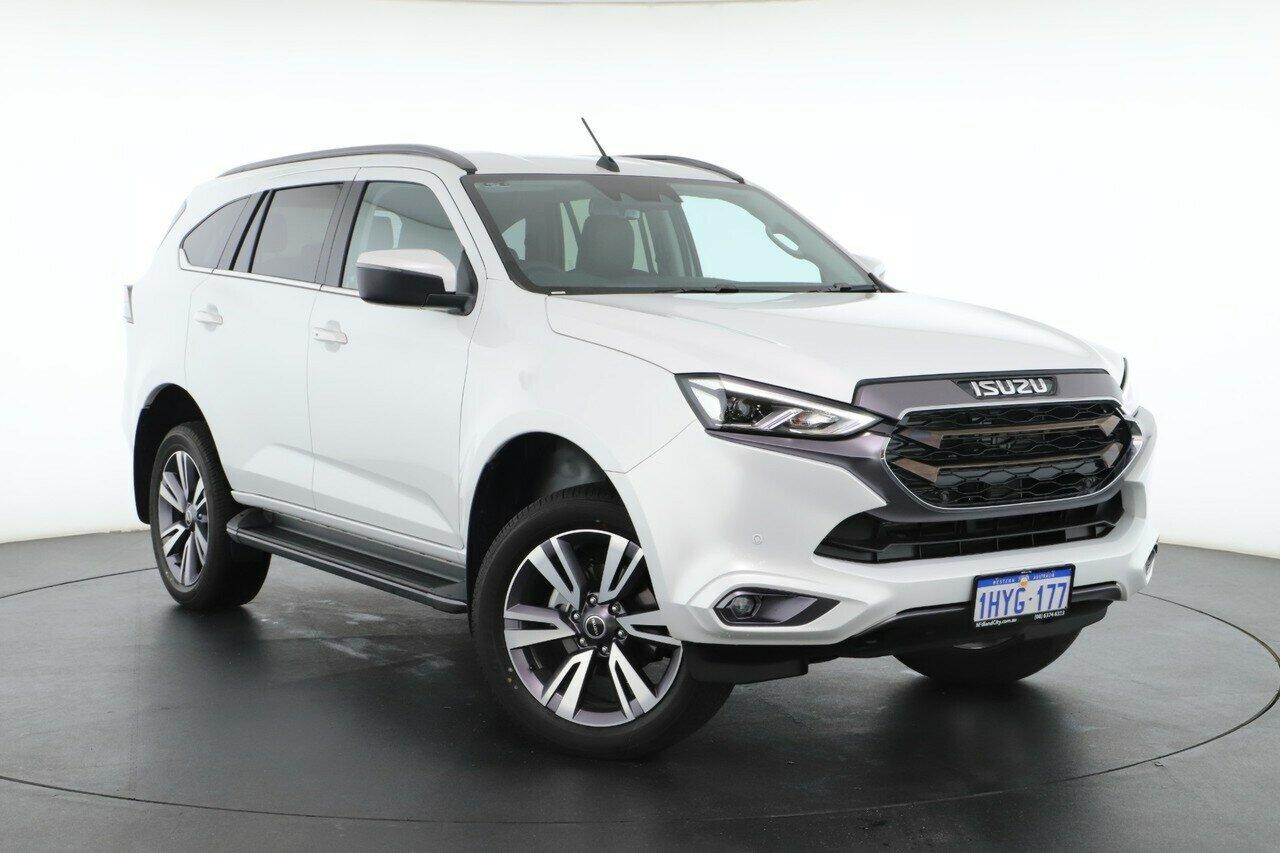 Isuzu Mu-x image 1