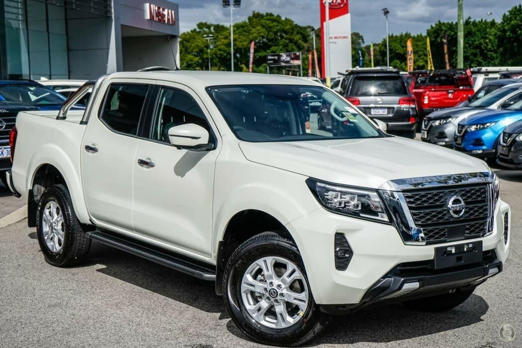Nissan Navara image 1