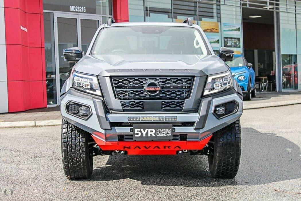 Nissan Navara image 2
