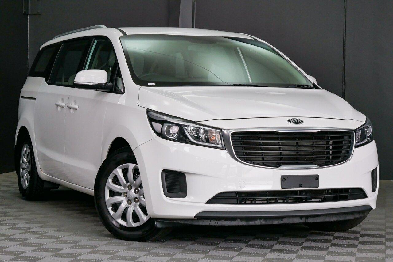 Kia Carnival image 1