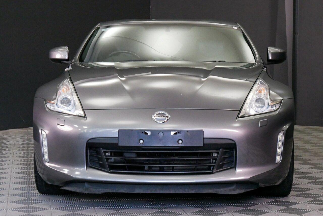 Nissan 370z image 2