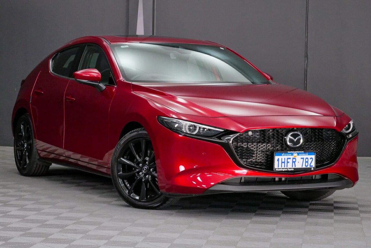 Mazda 3 image 1