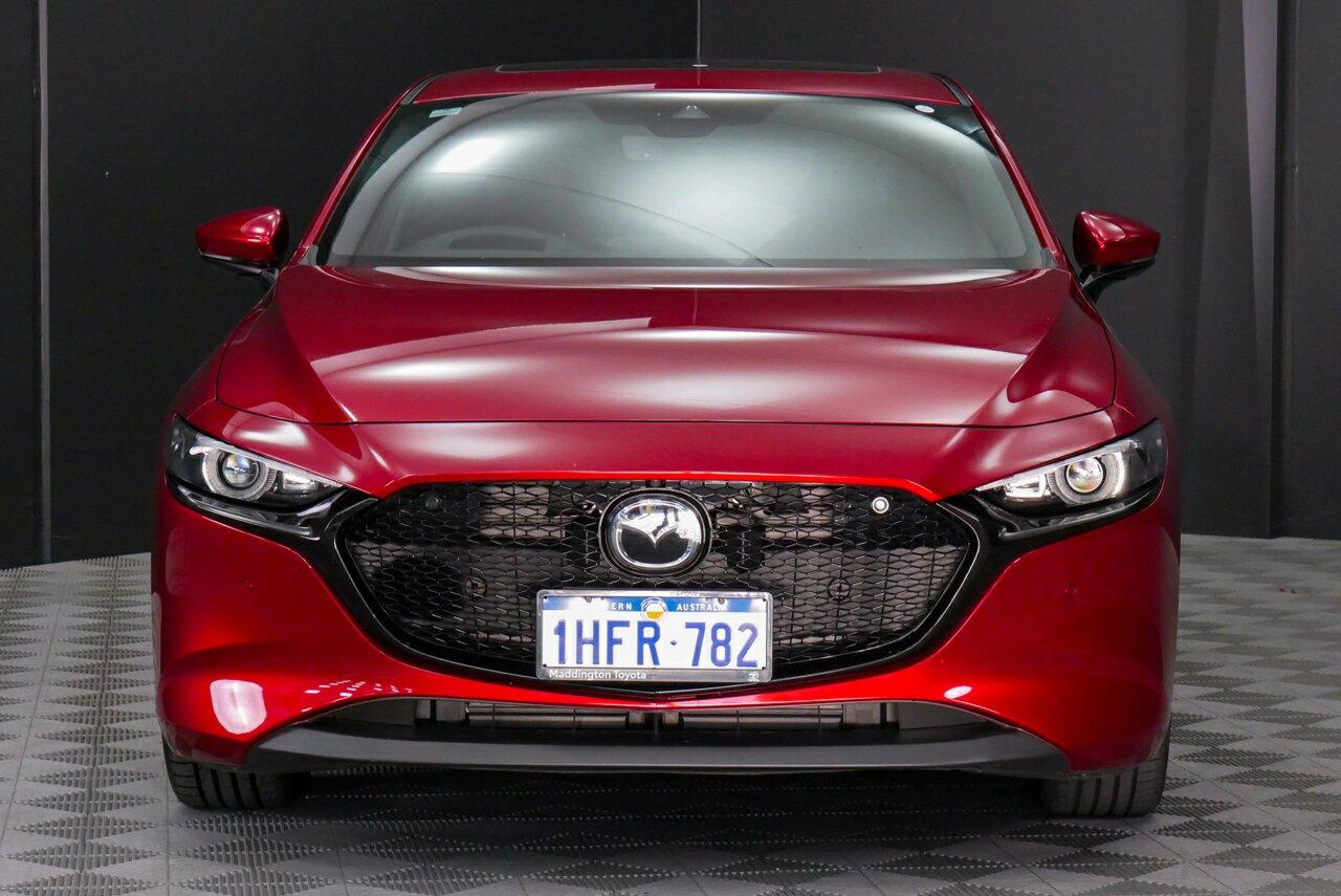 Mazda 3 image 2