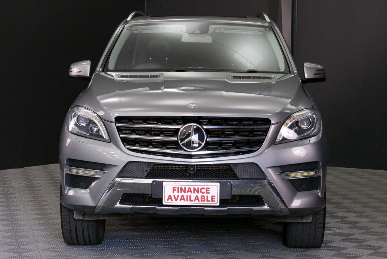 Mercedes Benz M-class image 2