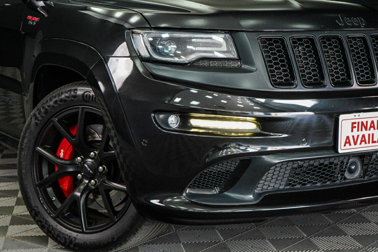 Jeep Grand Cherokee image 2