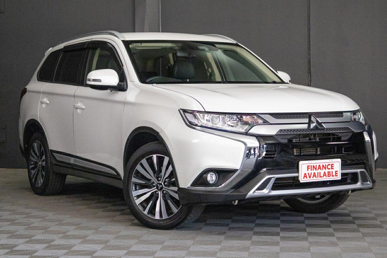 Mitsubishi Outlander image 1