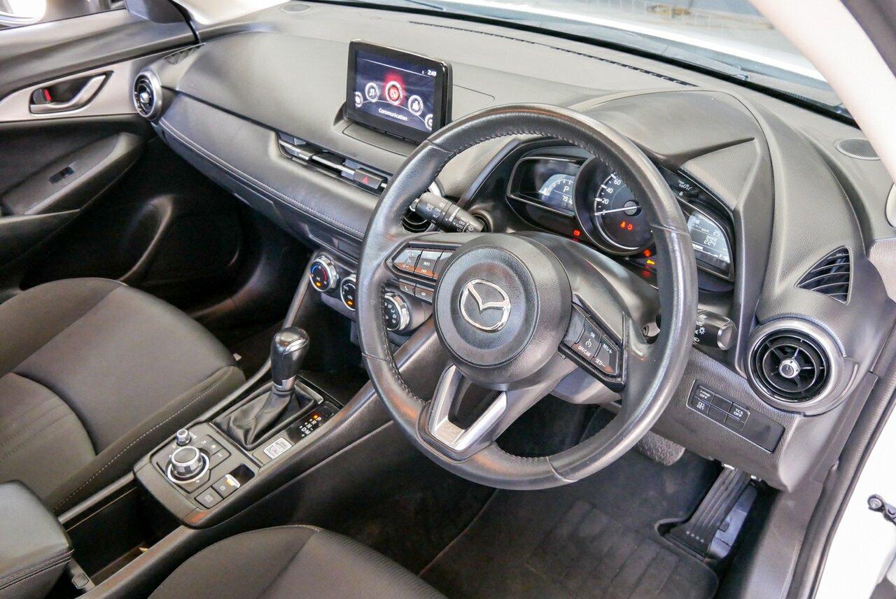 Mazda Cx-3 image 4