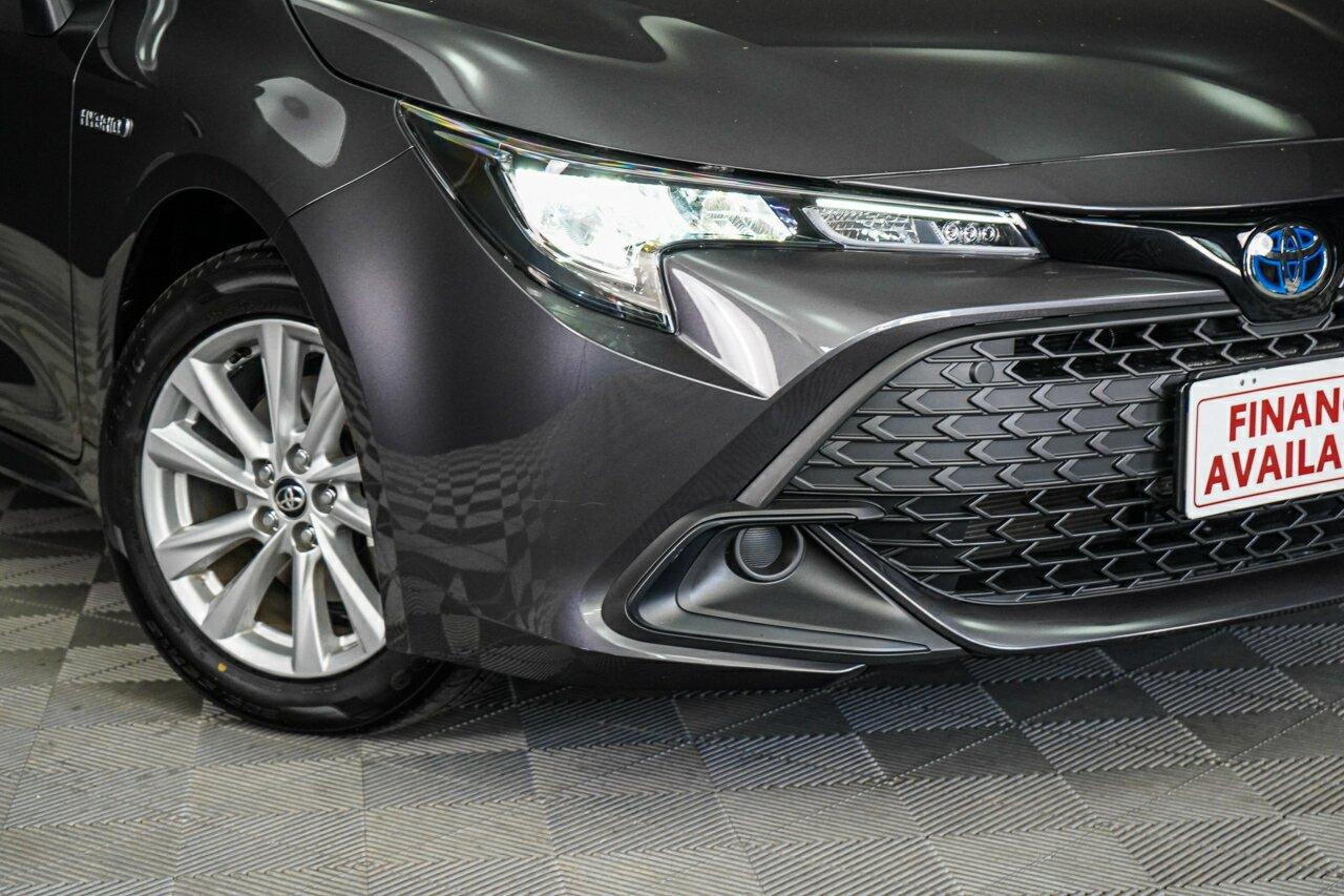 Toyota Corolla image 2